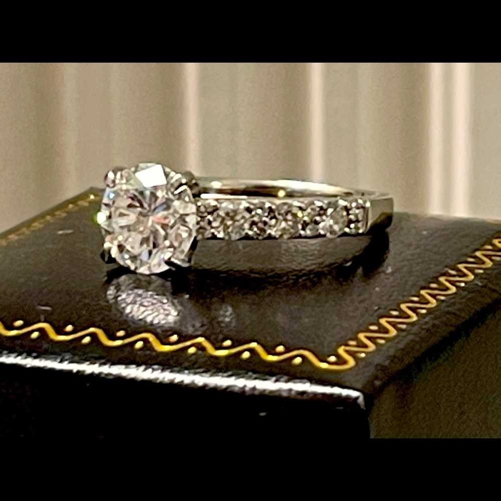 2.24 Ct CENTER! Diamond Engagement Ring
